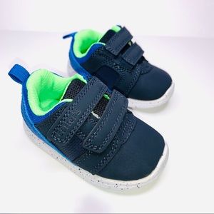 Carters Infant Size 2.5 Boys Relay3 Sneakers Blue
